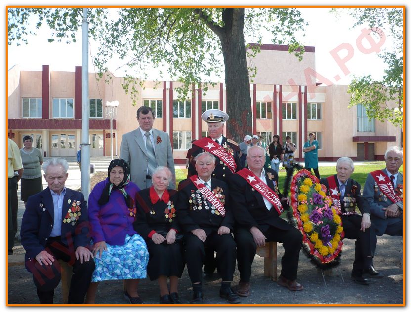 Почетные гости в селе Алексеевке. 5 августа 2015